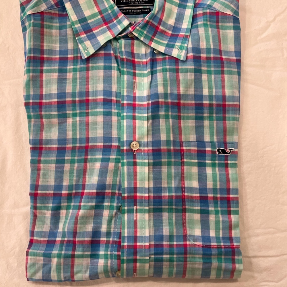 Vineyard Vine - image 5